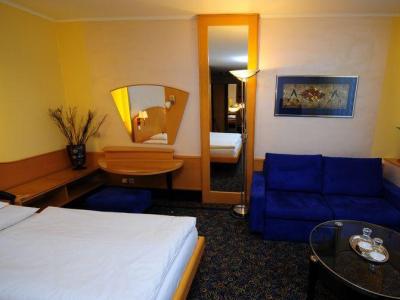 Hotel Eroplan Rožnov pod Radhoštěm Eksteriør bilde